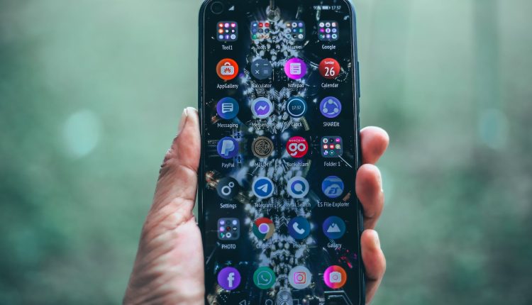 wednesday sezon diziye bagimlilik yapan surukleyici bir hikaye